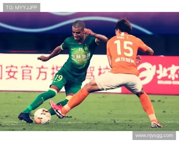 官方归化后卫戴恩马克斯加盟万隆